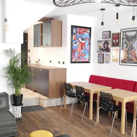 La Curiosite, Et Pop Et Chic ! Gasthof 3*